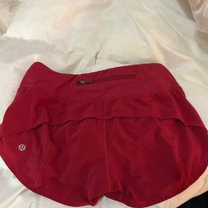 LULULEMON speed up short 2.5 inch size 2
